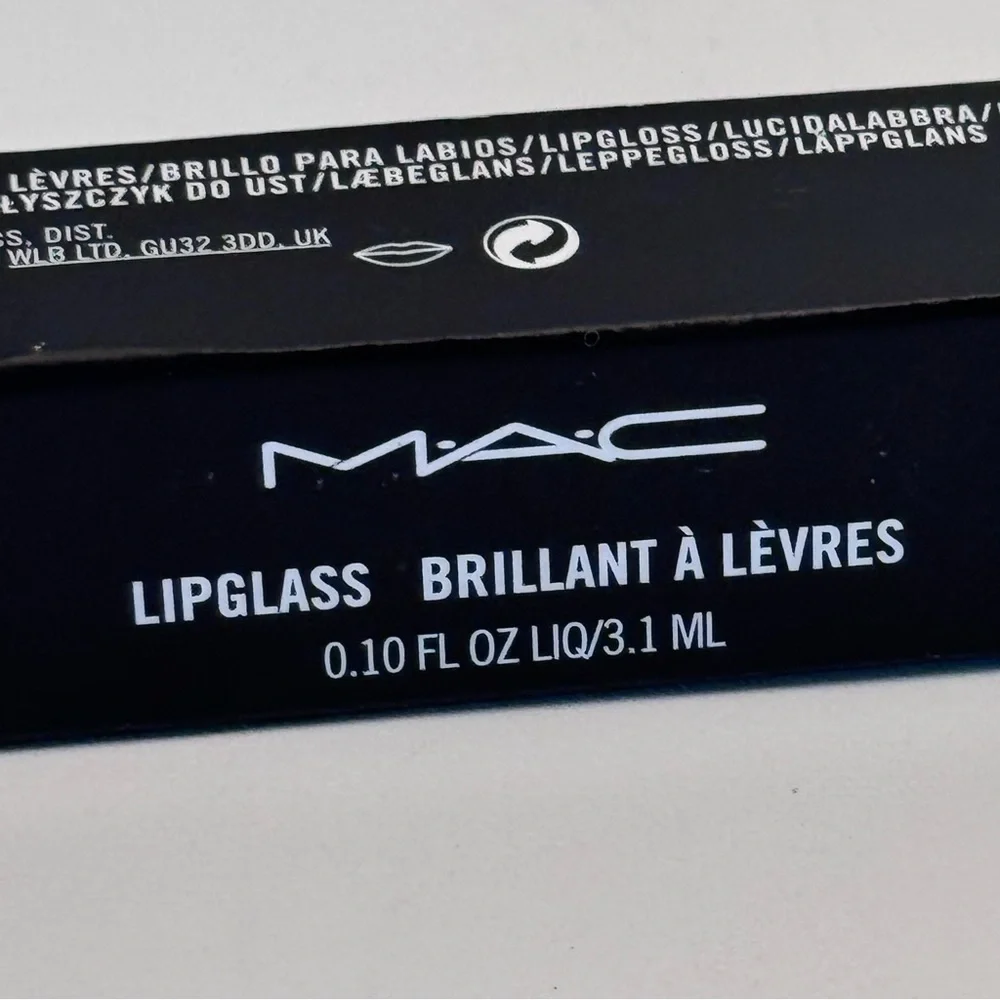 MAC Cosmetics Lipglass High Shine Lip Gloss 313 PRRR - Picture 4 of 4